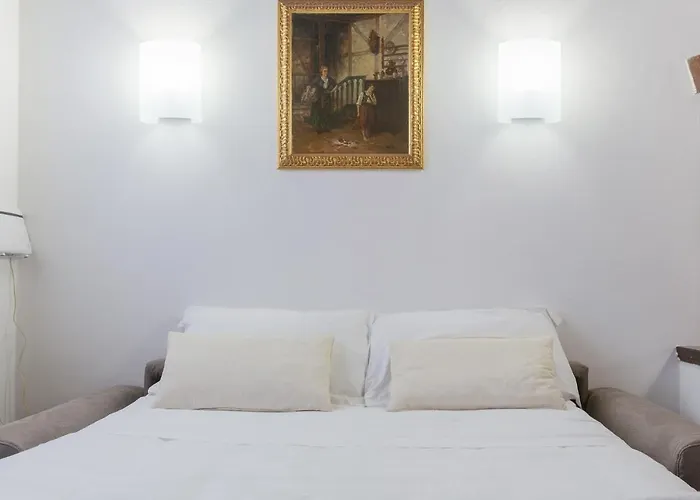 Guesthost - Center Ztl Lovely Ferrara