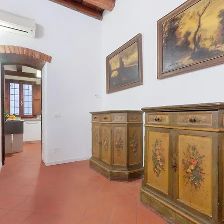 Guesthost - Center Ztl Lovely Apartment *