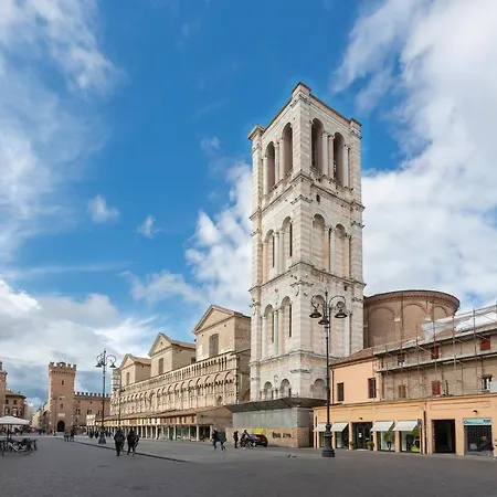 Guesthost - Center Ztl Lovely * Ferrara