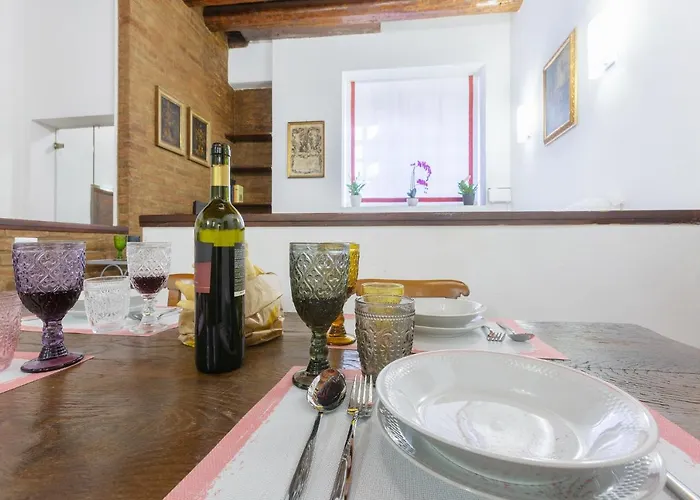 Apartment Guesthost - Center Ztl Lovely Ferrara